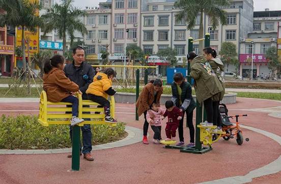 天等县天椒广场健身路径项目